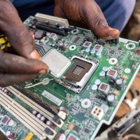 Komponente starih računala sadrže pravo blago