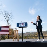 Političari u tenisicama