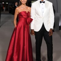 Nina Seničar i Jay Ellis