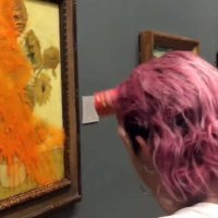 Pripadnici organizacije Just Stop Oil oštetili su Van Goghove Suncokrete