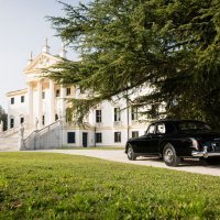 Bentley slavi prošlost s dva grand touring modela: Kultni S1 Continental Flying Spur i Flying Spur Hybrid Odyssean Edition