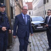 Sastanak predstavnika Vlade sa sindikatima javnih službi