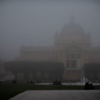 Zagreb u magli