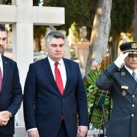 Zoran Milanović u Dubrovniku položio cvijeće za poginule branitelje