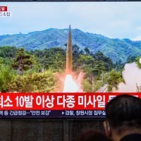 Sjeverna Koreja je ispalila niz raketa izazvavši uzbunu kod južnog susjeda