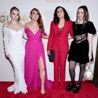 Ali Hewson s kćerima i glavnom urednicom časopisa 'Glamour'