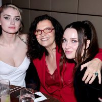 Ali Hewson s kćerima