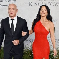 Jeff Bezos i djevojka