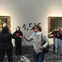 Aktivistice se zalijepile za Goyine slike