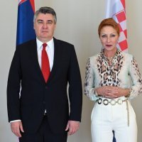 Jelena Milić predaje vjerodajnice Zoranu Milanoviću