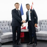 Rishi Sunak i Emmanuel Macron