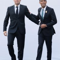 Rishi Sunak i Emmanuel Macron