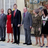 Kraljica Letizia sa bivšim kraljem Juan Carlosom i kraljicom Sofijom