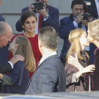 Kraljica Letizia sa bivšim kraljem Juan Carlosom i kraljicom Sofijom