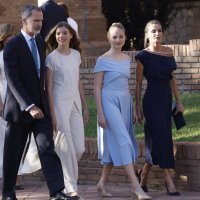 Kralj Felipe, kraljica Letizia, princeze Sofia i Leonor