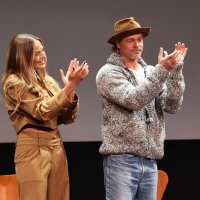 Margot Robbie, Brad Pitt (1)