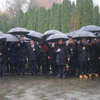 Odavanje počasti žrtvama Vukovara polaganjem vijenaca