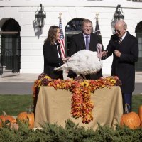 Joe Biden pomilovao dvije purice