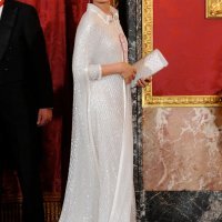 Moza bint Nasser Al-Missned