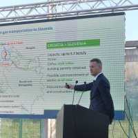 Andrej Plenković s Karlom Nehammerom i Markusom Soderom u posjeti LNG terminalu