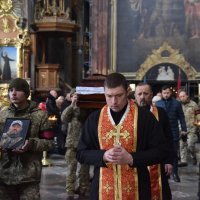 Ukrajinska vojska na ispraćaju starijeg narednika Jurija Černenka