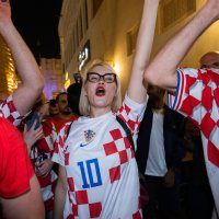 SP Katar 2022. Hrvatski navijači večer uoči susreta Hrvatska - Kanada