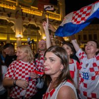 SP Katar 2022. Hrvatski navijači večer uoči susreta Hrvatska - Kanada