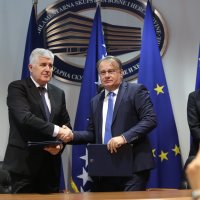 Potpisan koalicijski sporazum izmedju HDZ BiH i Osmorke