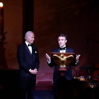 Joe Biden i Emmanuel Macron