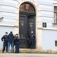 Policija na Općinskom i Županijskom sudu u Puli zbog dojave o bombi