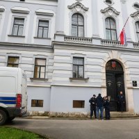 Policija na Općinskom i Županijskom sudu u Puli zbog dojave o bombi