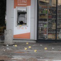 Raznesen bankomat PBZ-a u Podsusedskoj aleji