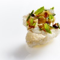 Canape de gambas con americana de coco