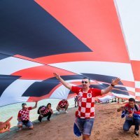 Hrvatski navijači okupljaju se ispred hotela Hilton uoči Argentine