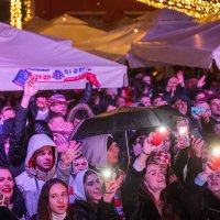 Navijači prate utakmicu Hrvatska - Argentina u Fan zoni na Prokurativama