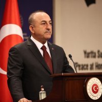 Turski ministar vanjskih poslova Mevlut Cavusoglu na zajedničkoj konferenciji za medije sa švedskim kolegom Tobiasom Billstromom