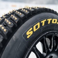 Zimske gume s 'čavlima'