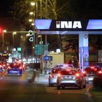 Građani pohrlili po gorivo