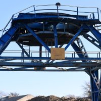 Četiri osobe ozlijeđene pri padu velike lučke dizalice