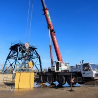 Četiri osobe ozlijeđene pri padu velike lučke dizalice