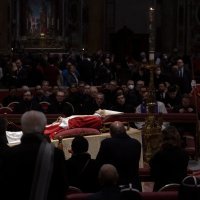 Ispraćaj pape Benedikta VI.