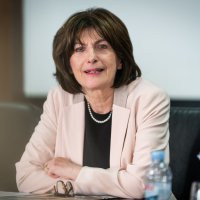 Ivica Puljak i predstavnici odabrane Zajednice ponuditelja KING ICT d.o.o. Plamenko Barišić (King ICT), Gordana Kovačević (Ericsson Nikola Tesla d.d.) i Ivica Puljak, gradonačelnik Splita