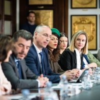 Ivica Puljak i predstavnici odabrane Zajednice ponuditelja KING ICT d.o.o. Plamenko Barišić (King ICT), Gordana Kovačević (Ericsson Nikola Tesla d.d.) i Ivica Puljak, gradonačelnik Splita