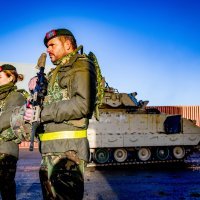 Američki tenkovi u nizozemskoj luci na putu za istočno krilo NATO-a