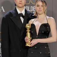 Emma D'Arcy i Milly Alcock