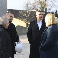 Milanović obišao potresom pogođena područja na Baniji