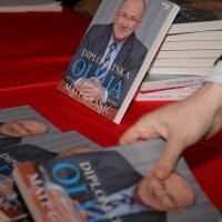 Predstavljanje 2. dopunjenog izdanja knjige "Diplomatska oluja" Mate Granića