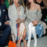 Andie MacDowell i  Rainey Qualley