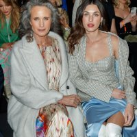 Andie MacDowell i  Rainey Qualley