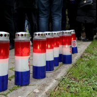 Zadar: Povodom 30. obljetnice VRO Maslenica odana počast poginulim hrvatskim braniteljima kod spomen-obilježja Kocka